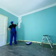 Jak malować ściany już pomalowane: 7 kroków do idealnego wnętrza