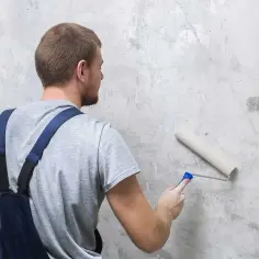 Jak krok po kroku przygotować ścianę przed malowaniem - kompleksowy poradnik